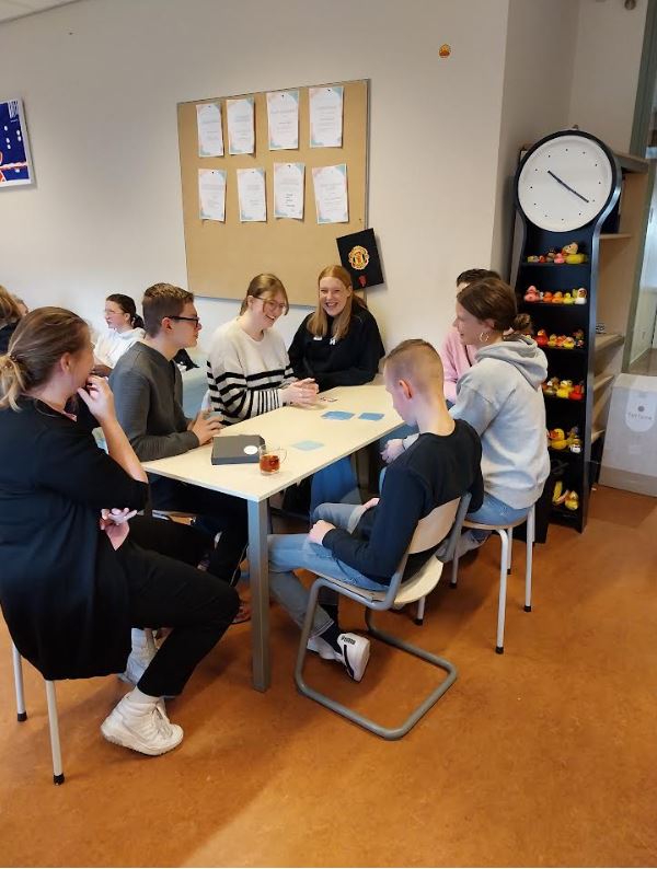 20231115 Diverse studenten op bezoek 2