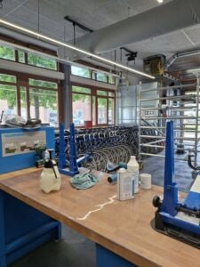 20250827 Verhuizing afdeling Fietstechniek 3